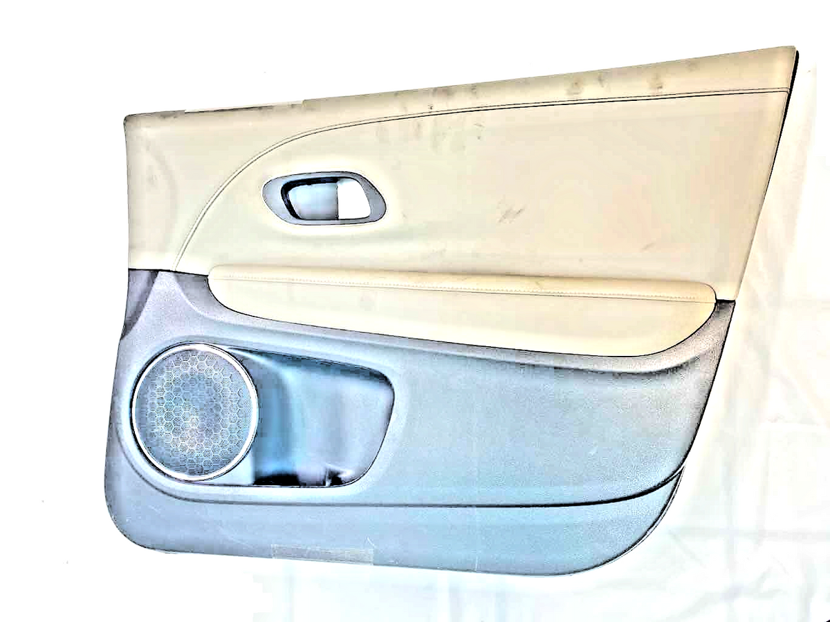16 18 HONDA HRV EX-L FRONT RIGHT DOOR TRIM PANEL OEM GRAY