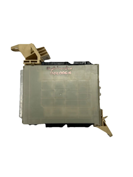 2019 TOYOTA HIGHLANDER JUNCTION BOX FUSE RELAY BLOCK BOX ASSY OEM 827300EA80