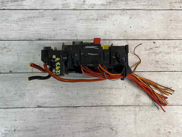 2015 2018 VOLKSWAGEN JETTA NO GLI 1.4L ENGINE FUSE RELAY BOX ASSY OEM 5C0937819Q