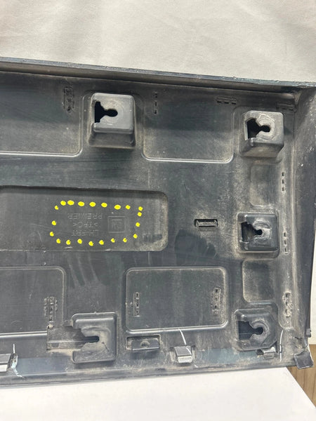 2019 2025 CHEVY BLAZER FRONT DOOR DRIVER SIDE MOULDING PREMIER OEM 84514942