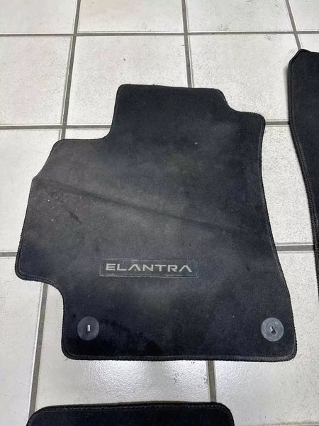 17 18 19 20 HYUNDAI ELANTRA FLOOR MATS COMPLETE SET OF MATS ASSY BLACK COLOR OEM