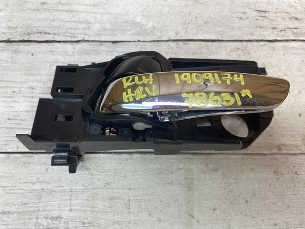 2016 2021 HONDA HRV LH REAR LEFT INSIDE DOOR HANDLE ASSY OEM 72160T7WA01ZA