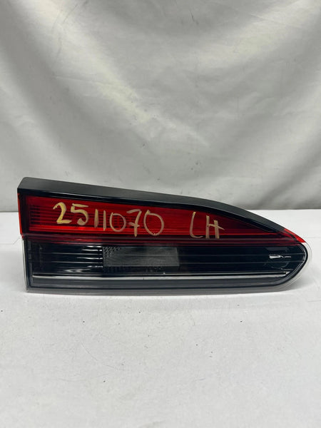 2022 2025 TOYOTA COROLLA CROSS TAIL LIGHT LIFTGATE MOUNTED LED LEFT SIDE ASSY