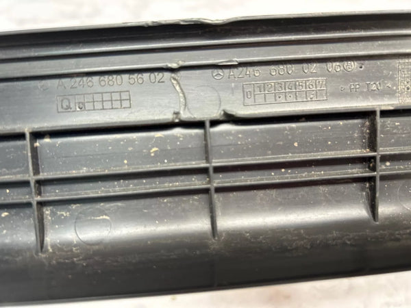 2014 15 16 17 18 19 MERCEDES CLA250 MOLDEADO DE CUBIERTA DE UMBRAL DE PUERTA DELANTERA DERECHA 2466800206