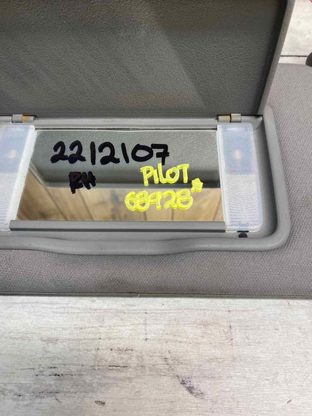 16 22 HONDA PILOT RIGHR SUN VISOR ILUMINATION OEM RH 83230TG7A12ZB