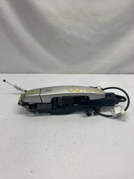 2018 2019 CHEVROLET EQUINOX DOOR HANDLE OUTSIDE FRONT LEFT OEM 13521804 SILVER