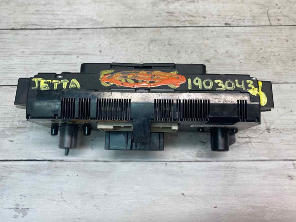 Volkswagen Jetta climate control 15 18 sedan hvac ac temp OEM 1K0820047JM