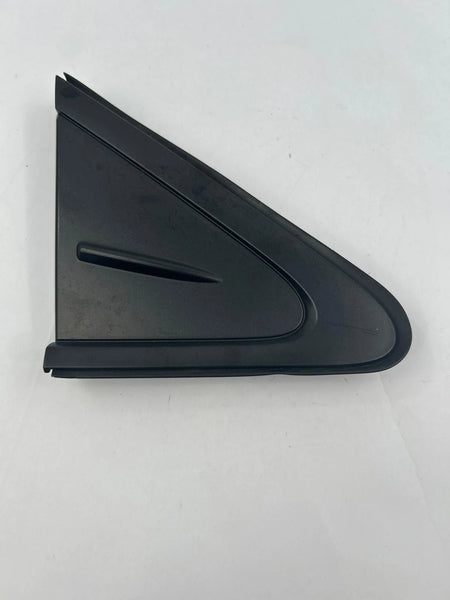2019 2025 TOYOTA COROLLA HATCHBACK FRONT RIGHT FENDER MOULDING OEM 6011712070