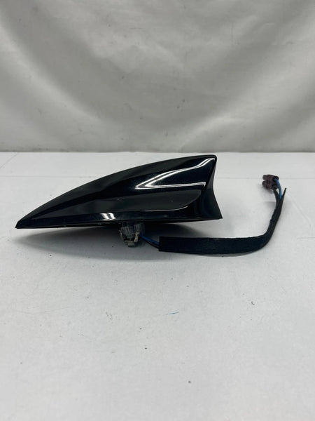 2018 2019 CHEVROLET TRAVERSE ROOF RADIO ANTENNA SHARK FIN ASSY 384A BLACK