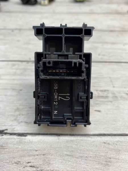 2018 2022 TOYOTA CAMRY TRASEIRO DIREITO PORTA JANELA INTERRUPTOR ASSY OEM 3880M12N