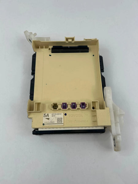 2020 TOYOTA COROLLA JUNCTION BOX CABIN FUSE ASSY OEM 8273002N10