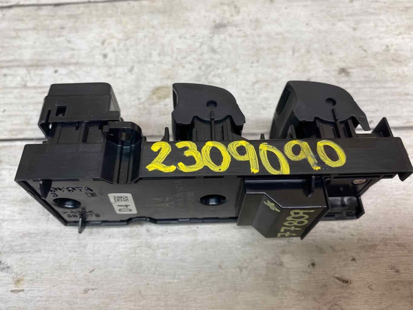 20 22 TOYOTA COROLLA SDN INTERRUPTOR DE LA VENTANILLA DE LA PUERTA MAESTRA DEL CONDUCTOR DELANTERO IZQUIERDO 8404012150