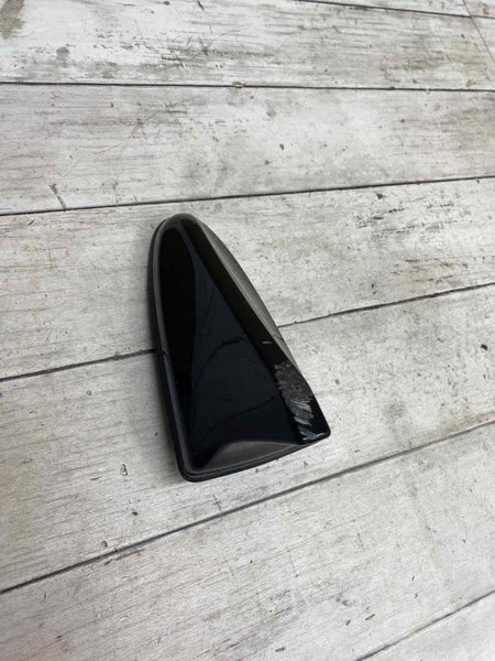Kia Forte radio antenna fm 19 to 21 shark fin antenna black OEM 96210M7300EB