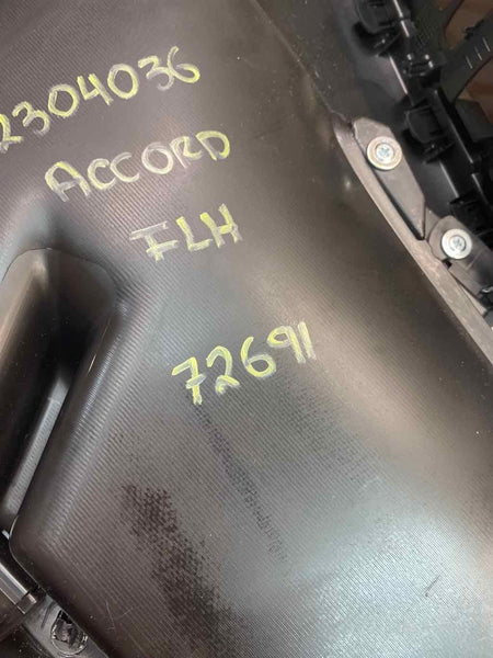 2019-2021 HONDA ACCORD LH PANEL DE MOLDURA DE PUERTA DELANTERA IZQUIERDA NEGRO/ROJO OEM 83553TVAA61ZA