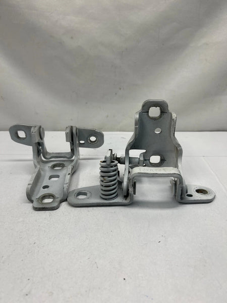 2019 DODGE RAM 1500 PICKUP DOOR HINGE FRONT RIGHT SIDE PASSANGER SET PW7 OEM