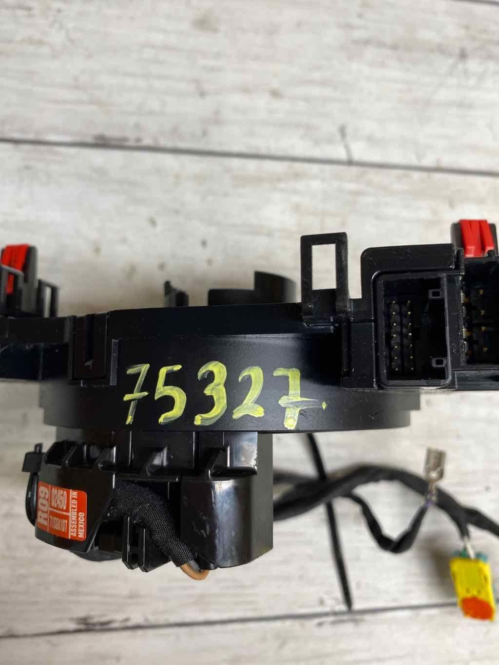 2020 TOYOTA COROLLA CLOCKSPRING BROKEN PLUGS 843080R030 – INSIDE AUTO