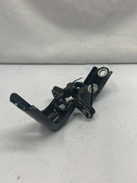 2017 CHEVY SILVERADO 1500 DOOR HINGE FRONT LEFT SIDE ASSY