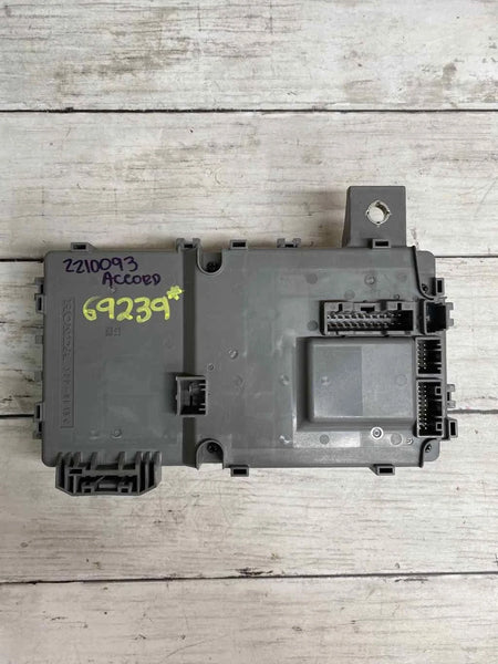 2021 HONDA ACCORD JUNCTION BOX CABIN FUSE RELAY BLOCK ASSY