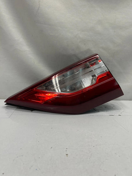 2018 2019 2020 2021 CHEVROLET TRAVERSE TAIL LIGHT LIDGATE MOUNTED RIGHT SIDE