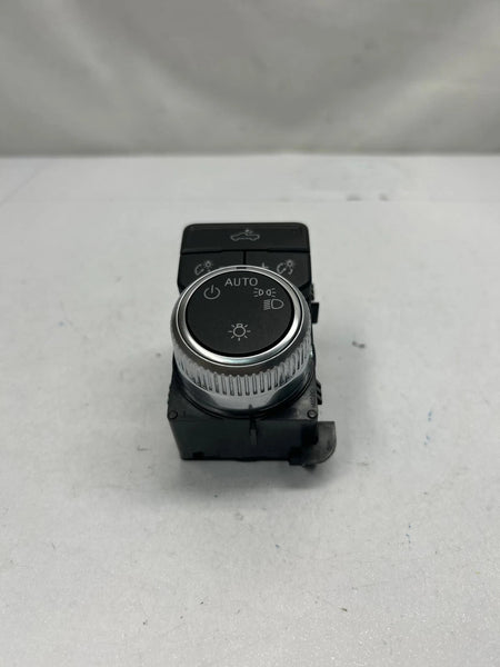 2019 CHEVROLET SILVERADO 3500 PICKUP HEADLIGHT CONTROL SWITCH DASHBOARD MOUNTED