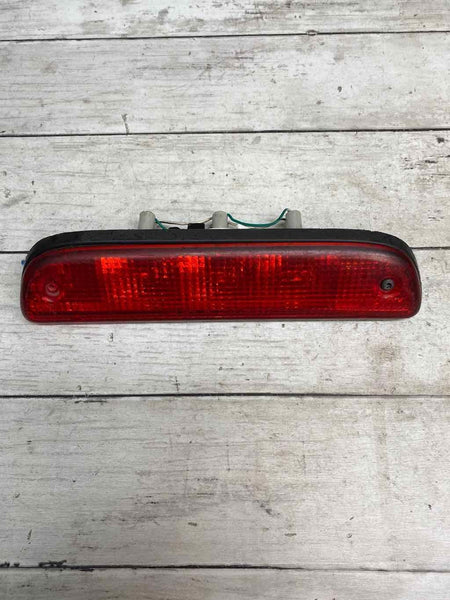 2014 TOYOTA TACOMA 3.ª LUZ DE EVISIÓN 3.ª LUZ DE FRENO CONJUNTO DE LUZ DE EVISIÓN OEM