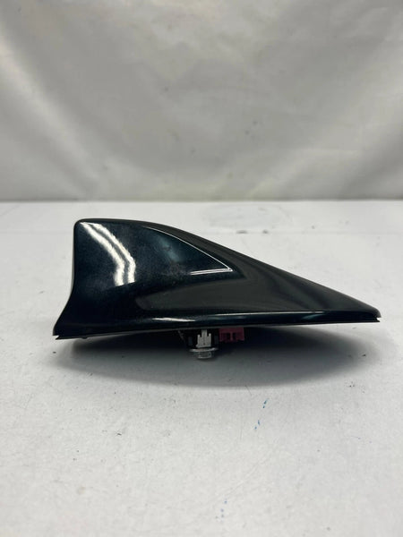 20 TOYOTA COROLLA RADIO ANTENNA FM ROOF SHARK FIN SED JAPAN 8676033190 8X8 BLUE