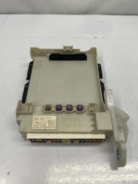 2020 TOYOTA COROLLA JUNCTION BOX CABIN FUSE RELAY BLOCK ASSY OEM 8273012N90