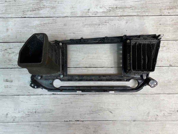 HYUNDAI ELANTRA 15 TABLERO CENTRAL DELANTERO CALEFACCIÓN REJILLA DE VENTILACIÓN DE AIRE BISEL 97410F3500