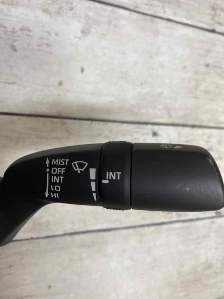 18 22 TOYOTA CAMRY US MARKET HEADLIGHT & WIPER SWITCH ASSY OEM 8432906010