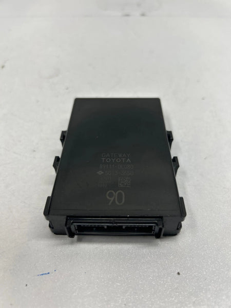 2017 2018 2019 TOYOTA HIGHLANDER NETWORK GATEWAY CONTROL MODULE UNIT ASSY