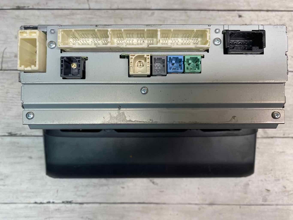 Conjunto de pantalla y receptor de radio AM/FM para Toyota Corolla Sedán 2020 (OEM 8614002640)