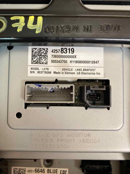 Chevy Silverado radio am fm 18 display screen & control panel assy OEM 42578319