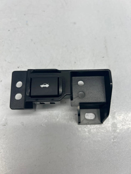 2020 NISSAN SENTRA REAR TRUNK DECK LID RELEASE SWITCH BUTTON OEM 681RV6LB0A