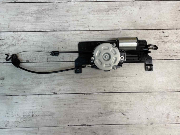 Nissan Rogue seat motor 2018 no sport front right side assy OEM