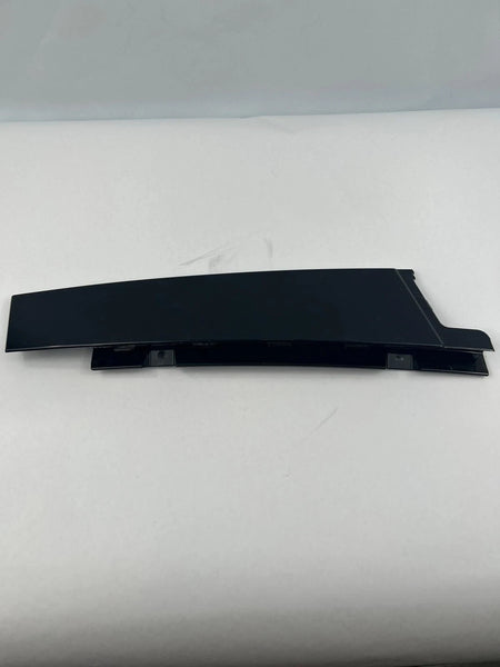 2019 TO 2025 CHEVY BLAZER LT FRONT DOOR DRIVER B PILLAR APPLIQUE MOULDING OEM 84901303