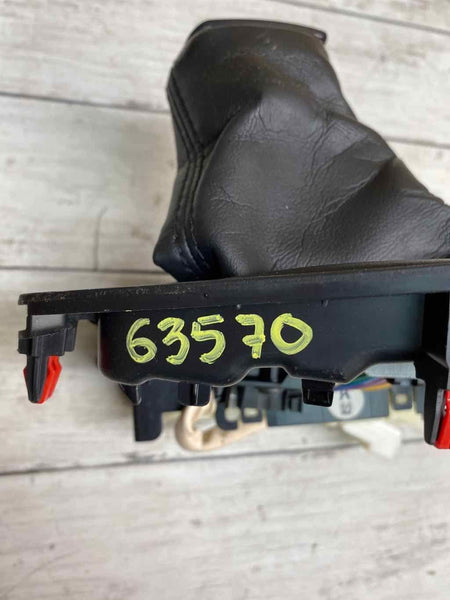 Interruptores de bisel de la palanca de cambios de la consola central del Toyota RAV-4 2019 OEM 5880442460