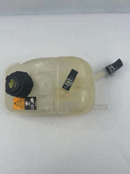 2020 TO 2025 NISSAN SENTRA COOLANT RECOVERY BOTTLE ASSY OEM 217106LB0A