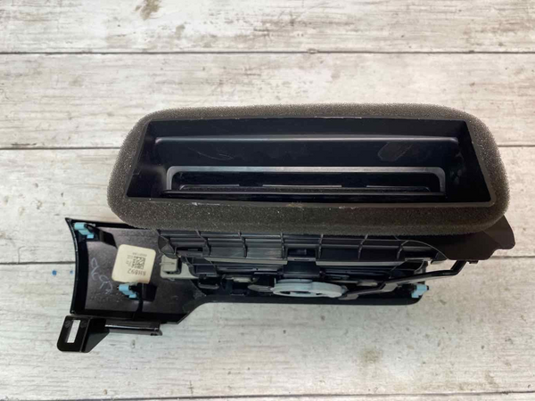 Honda Civic air vent 2021 2022 dash mounted inner right side OEM 77610T20A0
