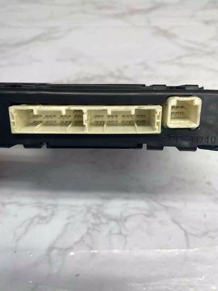 19 20 TOYOTA CAMRY CLIMATE CONTROL HVAC AC UNIT MODULE OEM 8865006B01 BROKE CASE