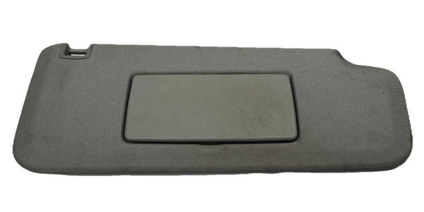 2014 TO 2019 CHEVY SILVERADO 1500 SUN VISOR RIGHT SIDE CLASSIC STYLE OEM 23460565