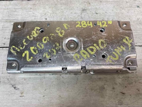 16 17 HONDA ACCORD CPE RADIO TUNER ASSY OEM 39800T3LA11