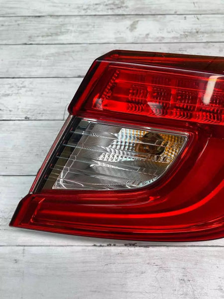 Honda Accord lanterna traseira 18 a 22 painel lateral direito OEM turbo 33500TVAA01