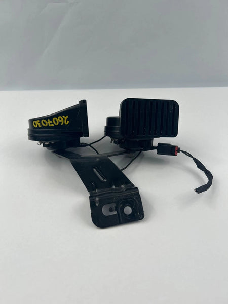 2019 2020 2021 2022 2023 2024 2025 CHEVROLET BLAZER DUAL HORN ASSY OEM 84782549