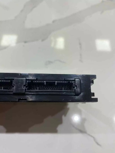 UNIDADE DE CONTROLE DE ENTRADA SEM CHAVE COM BLOQUEIO DE ROUBO INTELIGENTE LEXUS NX300 2021 OEM 8999078230