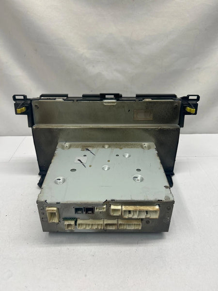 2017 2018 2019 TOYOTA HIGHLANDER RADIO AM FM DISPLAY RECEIVER ONLY FOR PARTS