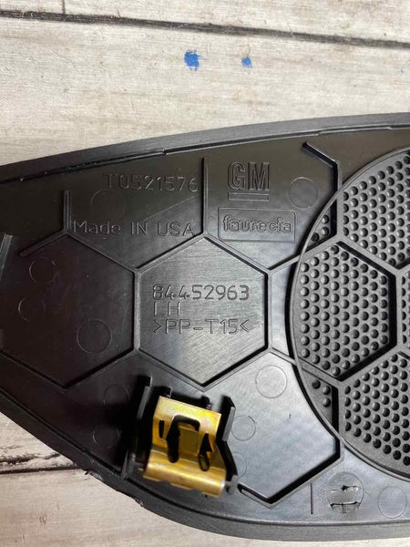 20 CHEVROLET EQUINOX PAINEL DIANTEIRO LADO ESQUERDO ALTO-FALANTE TAMPA DA GRADE OEM 84452963