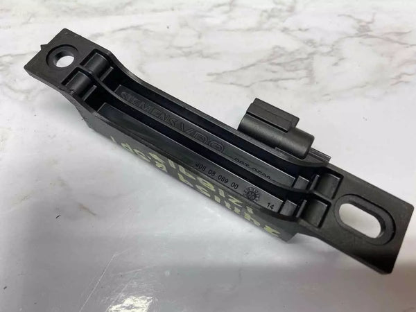 ANTENA RECEPTORA DE ENTRADA SIN LLAVE INTELIGENTE OEM 5WK487768024AD PARA NISSAN ROGUE SPORT 2018