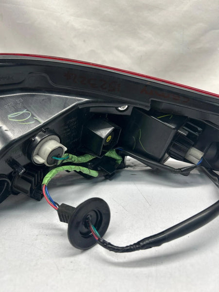 2018 TO 2024 TOYOTA CAMRY TAIL LIGHT LEFT SIDE QUATER PANEL INCANDESCENT 8156006720