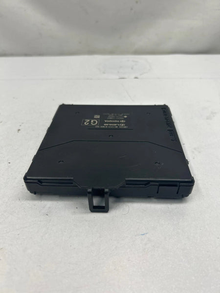 2020 2023 TOYOTA COROLLA MULTI NETWORK CONTROL MODULE SEDAN ASSY OEM 8922112M00