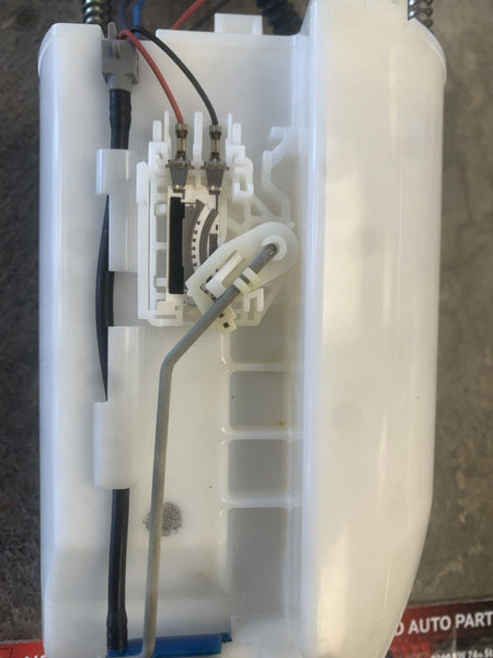 TOYOTA TUNDRA SEQUOIA 4.6L 5.7L 1URFE ENG FUEL PUMP ASSY OEM 770200C082